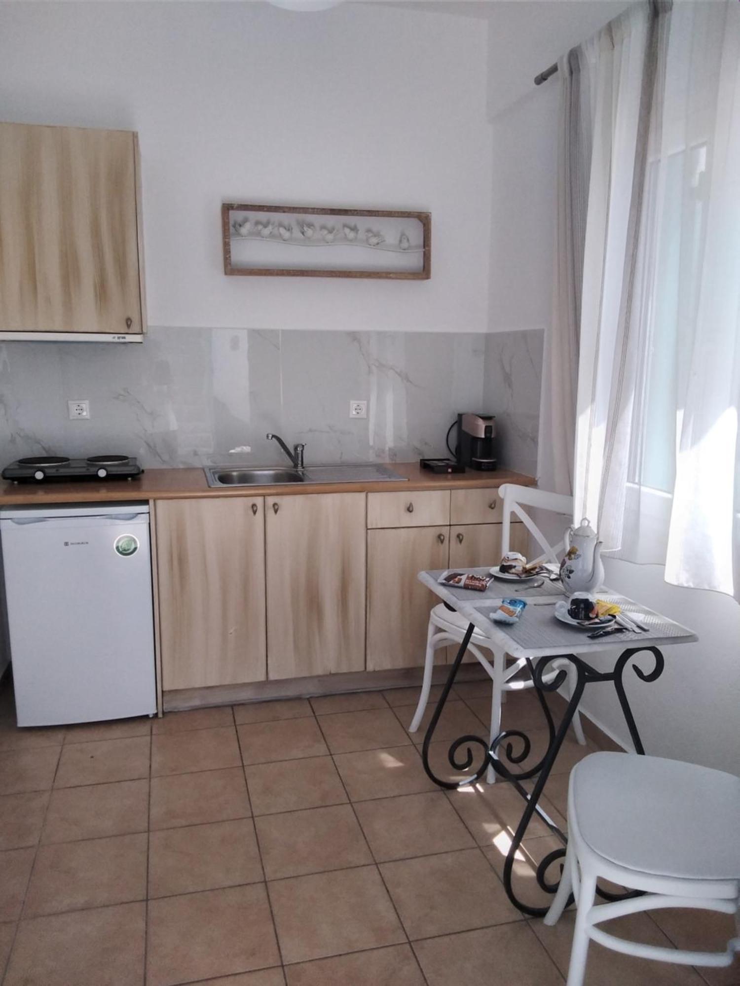 Celeste Apartments Орнос Экстерьер фото
