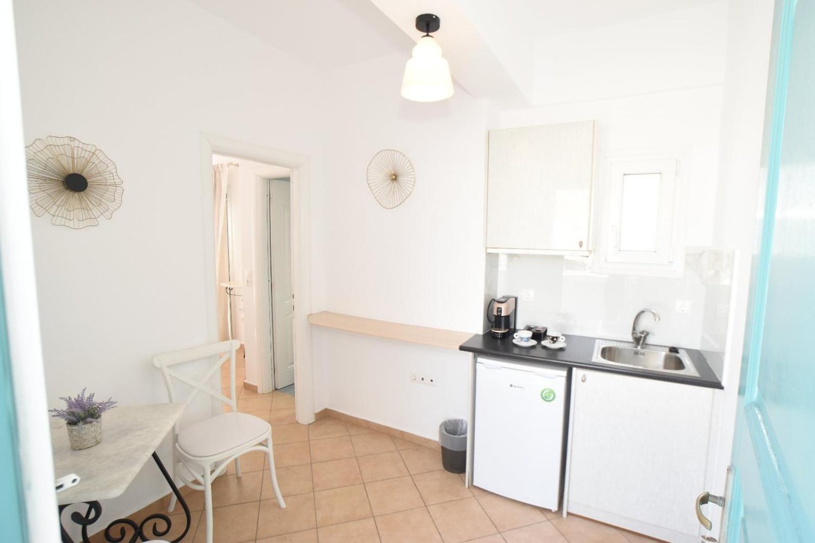 Celeste Apartments Орнос Экстерьер фото