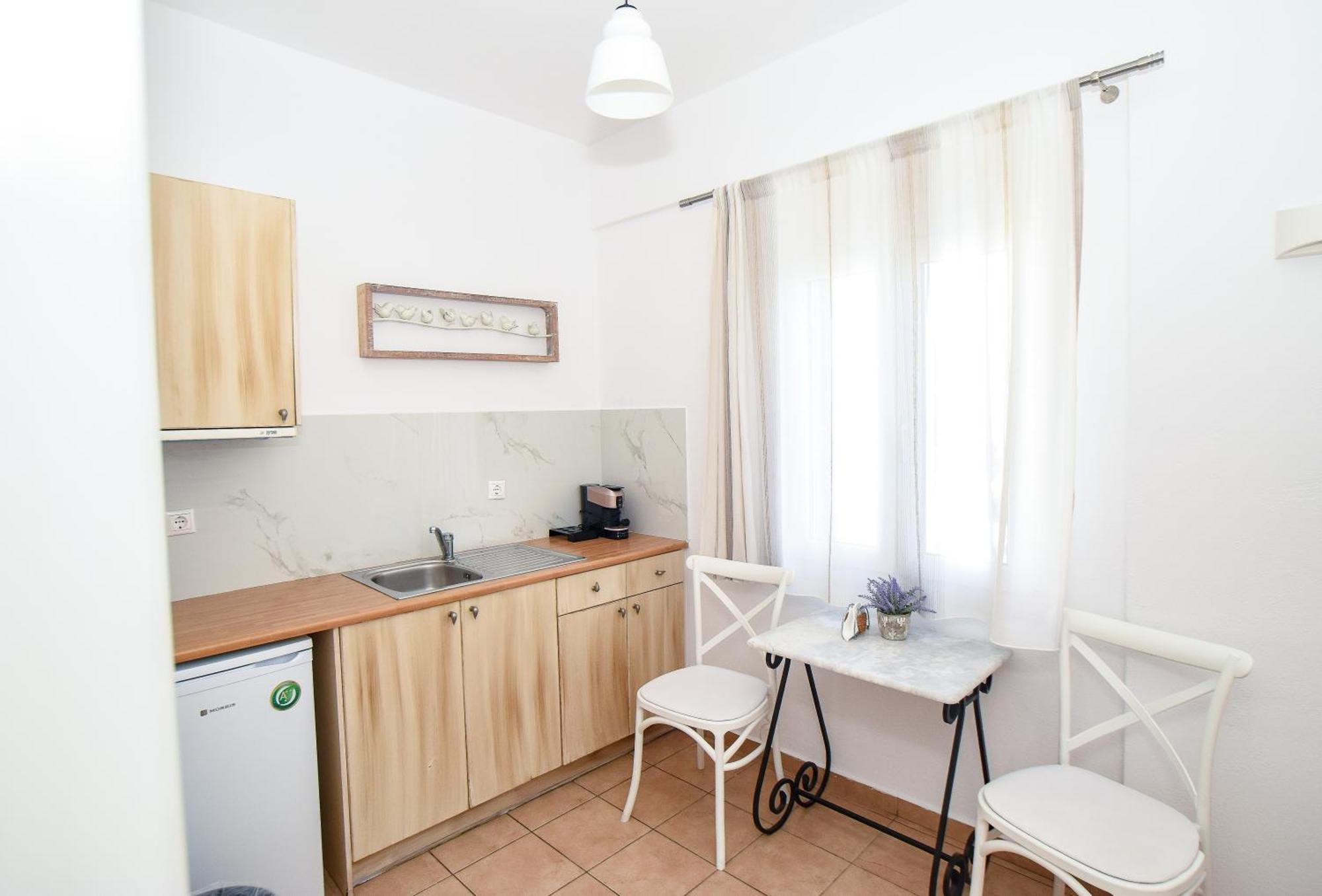 Celeste Apartments Орнос Экстерьер фото