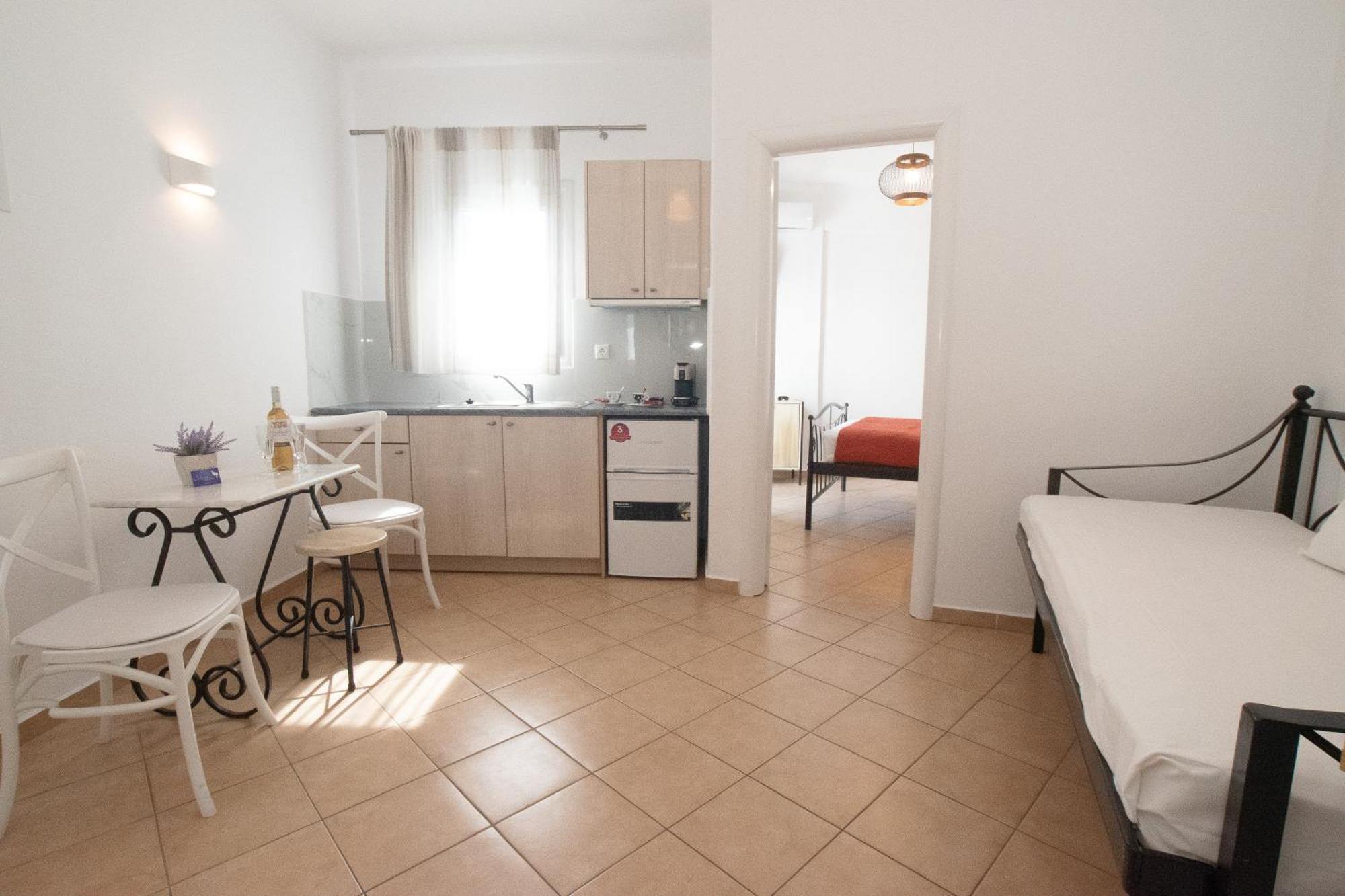 Celeste Apartments Орнос Экстерьер фото